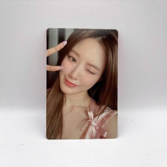 (G)I-DLE Shuhua Heat Blaze Ver Official Photocard PC KPop Gidle  I-dle - Picture 1 of 2